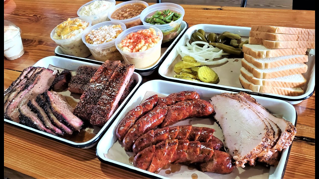 BEST BBQ Restaurant Texas? | Burnt Bean Co | Ernie Servantes w BBQ Champion Harry Soo SlapYoDaddyBBQ