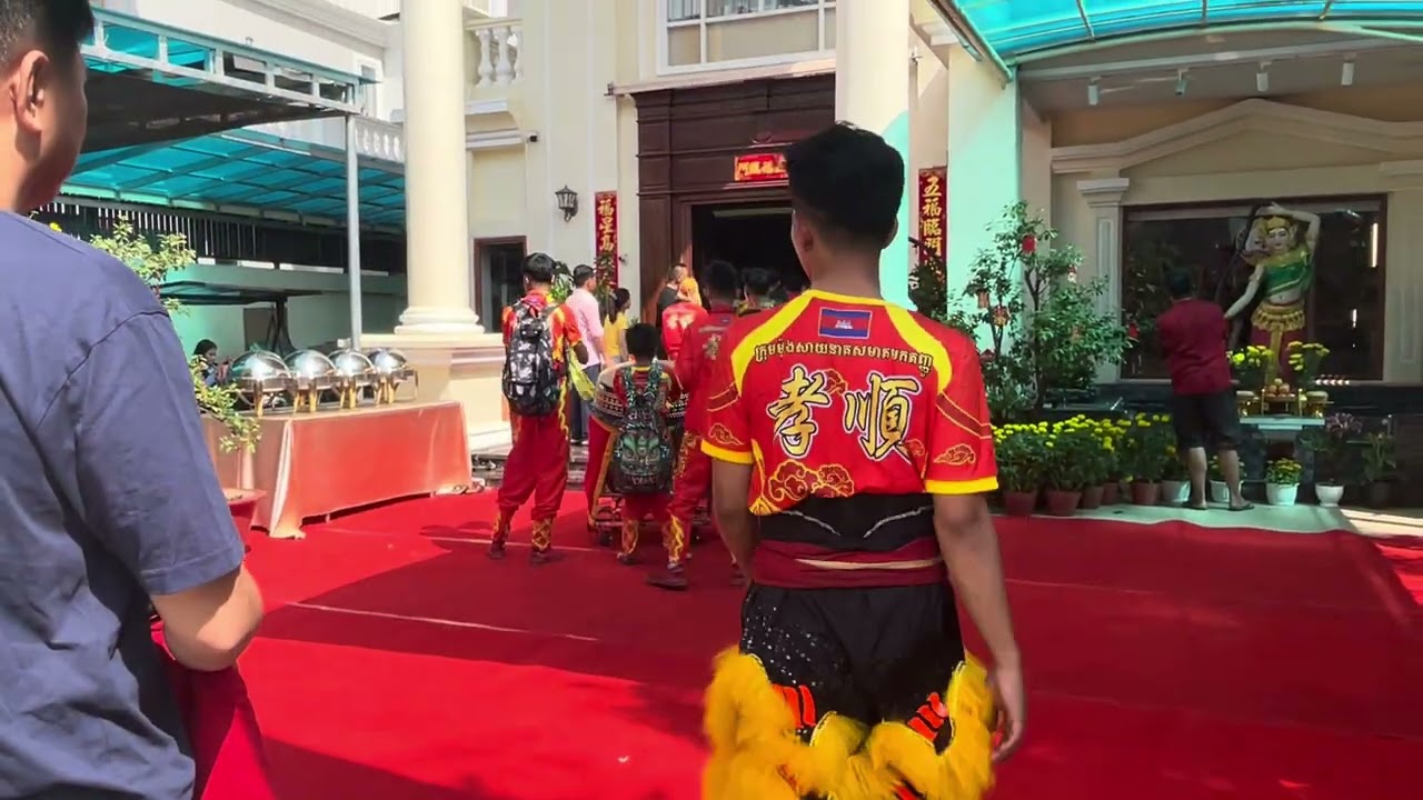 លេងម៉ុងសាយនៅ បុរី ប៉េងហួត part 2