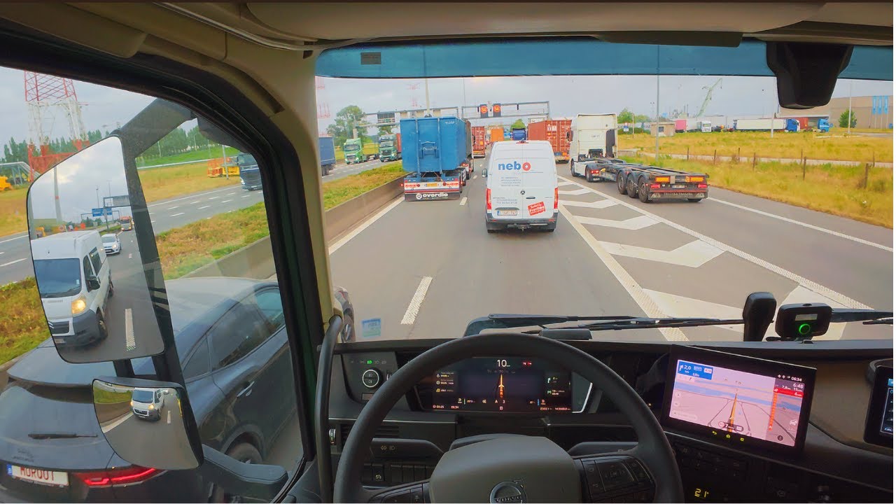 POV Truck Drive at 6AM in Heavy Traffic | Volvo FH500 I-Save | 4K Realistic Ride