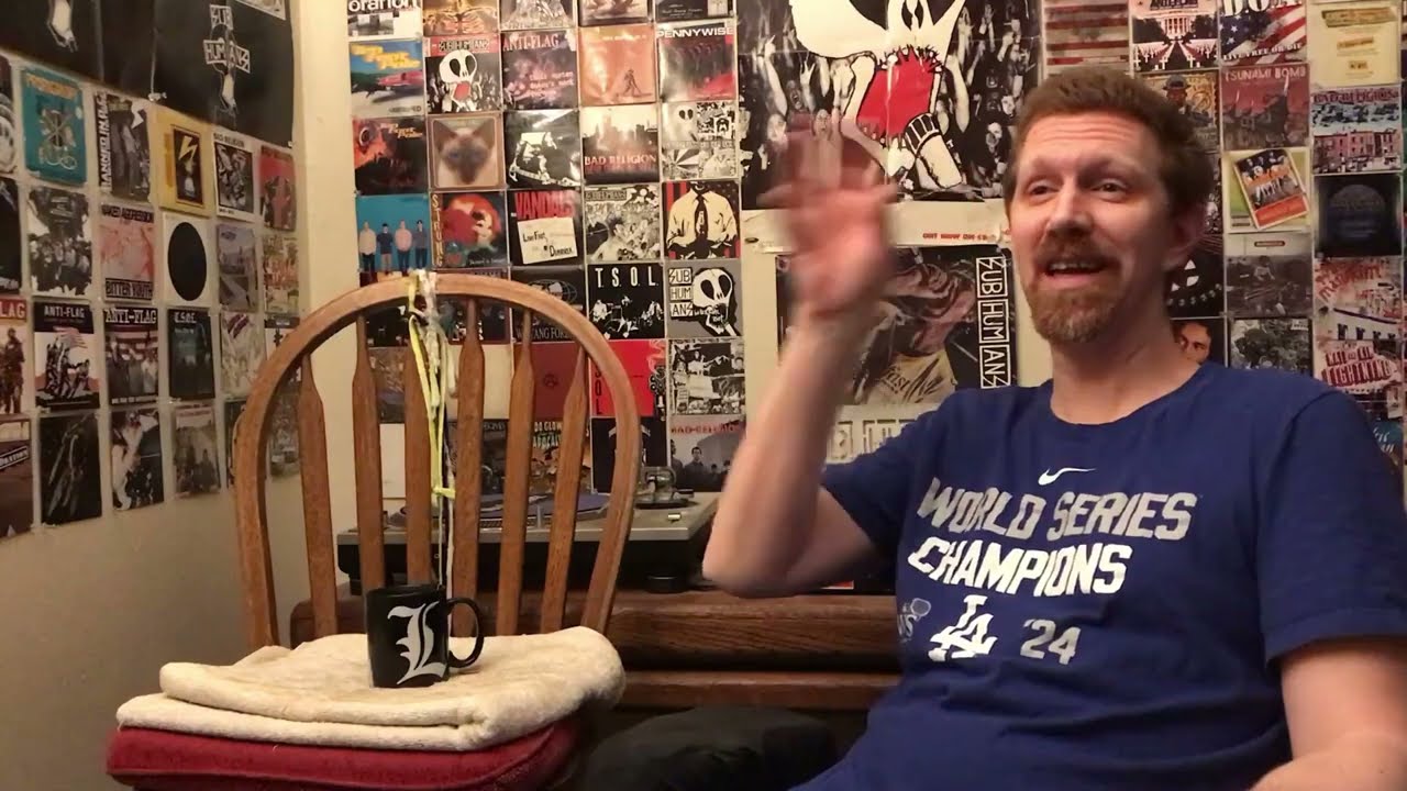 Shnootz - Reaction Video (Cocteau Twins - Feet-Like Fins)