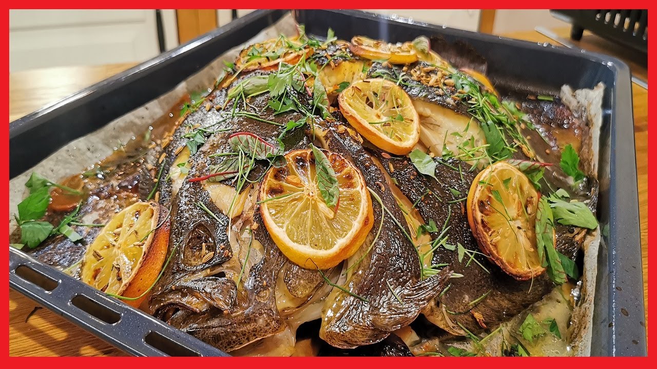 Calcan la Cuptor cu Seminte de Fenicul si Cartofi Noi - Home Cooking - Florin Arvunescu