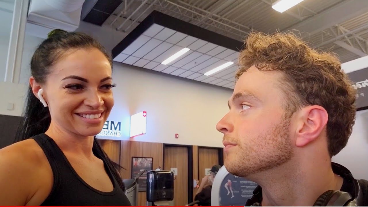 How to Confidently Approach A Girl At The Gym (Do This!)