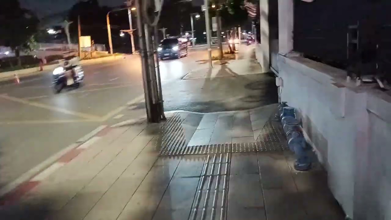 แถวคลองกรุงเกษมครับ