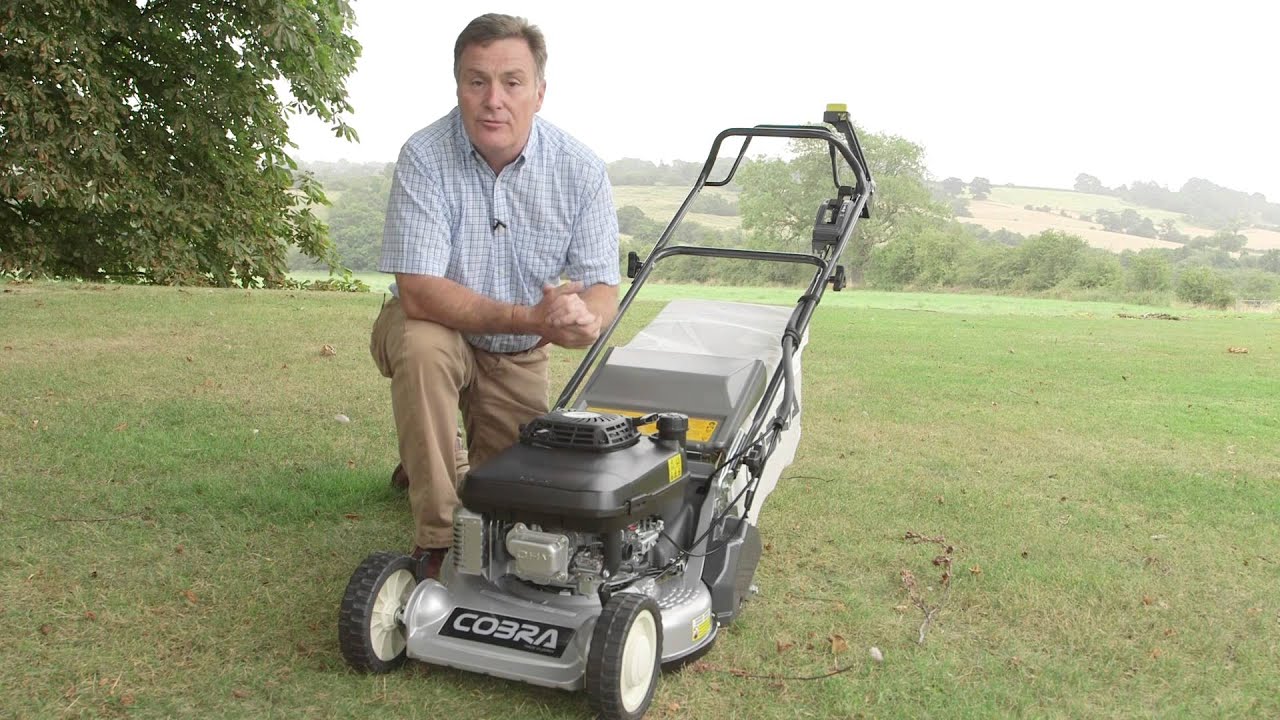 Cobra Pro RM48SPK Self Propelled Rear Roller Petrol Lawn Mower