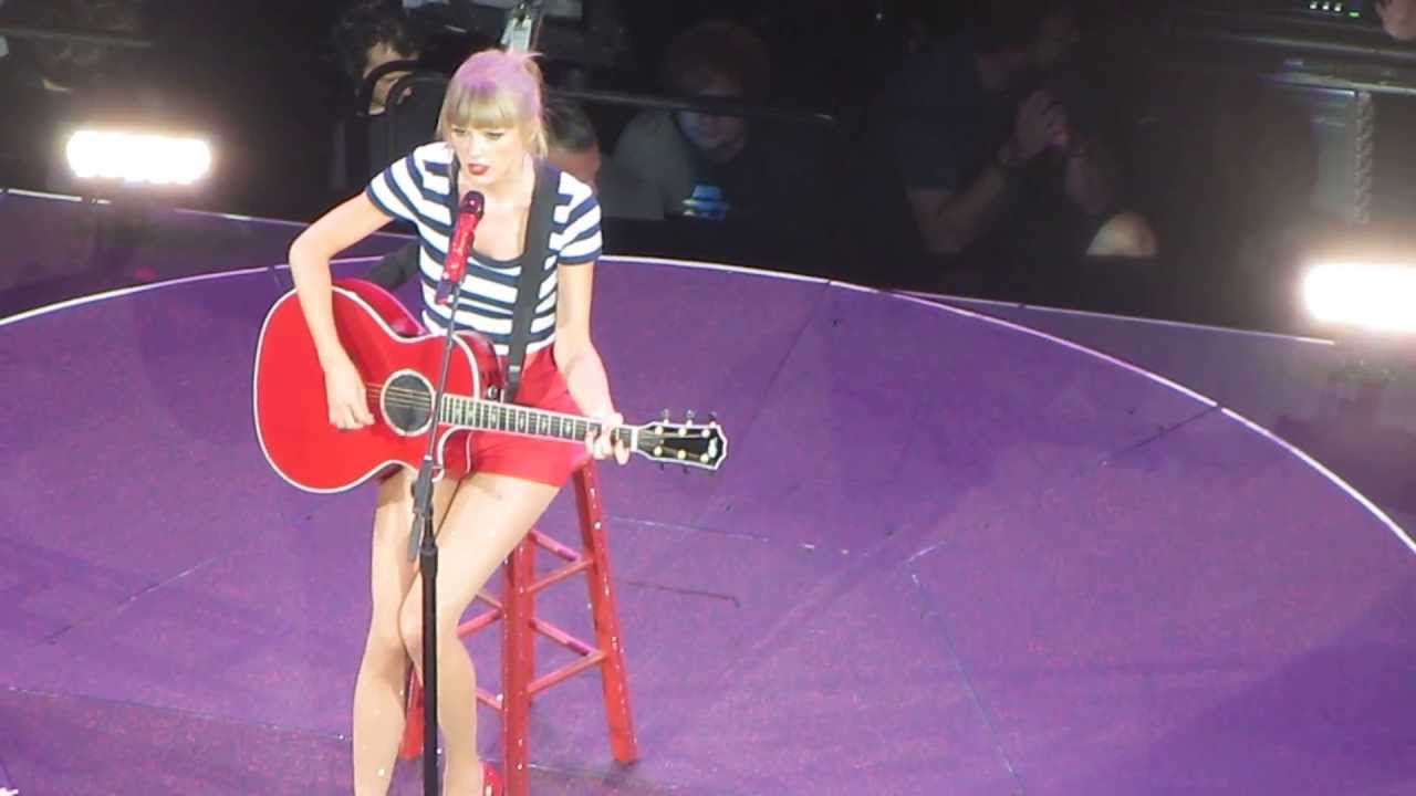 Taylor Swift - Ours - Red Tour - Des Moines - 8/01/13
