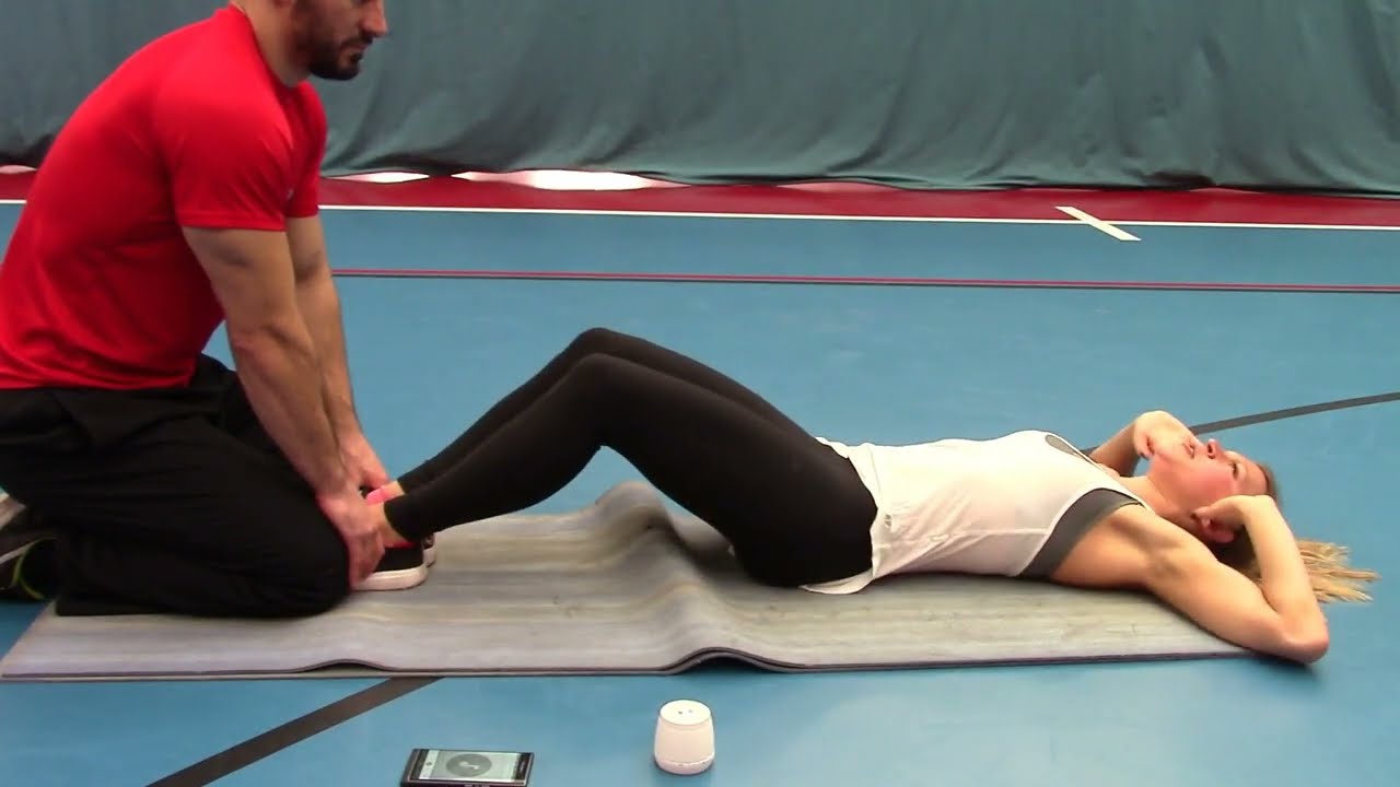 Fitness Girl Vs The Marines Fitness Test - Sit Ups