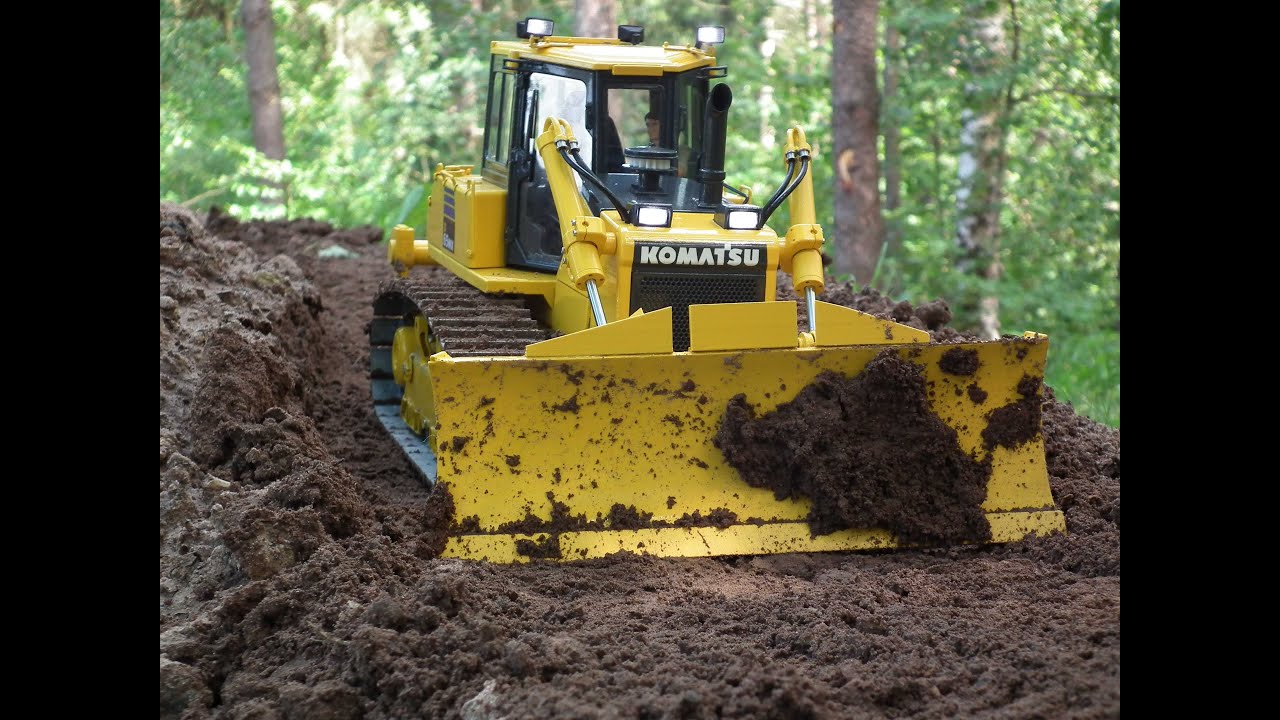 RC DOZER KOMATSU D65WX-17 BY FUMOTEC - OUTTAKES