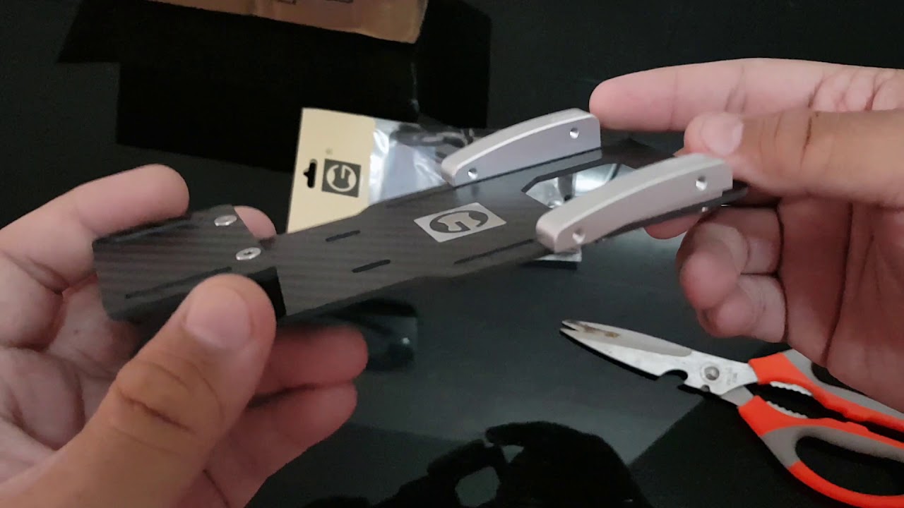 SCX10 II MODS front relocation battery tray and servo mount