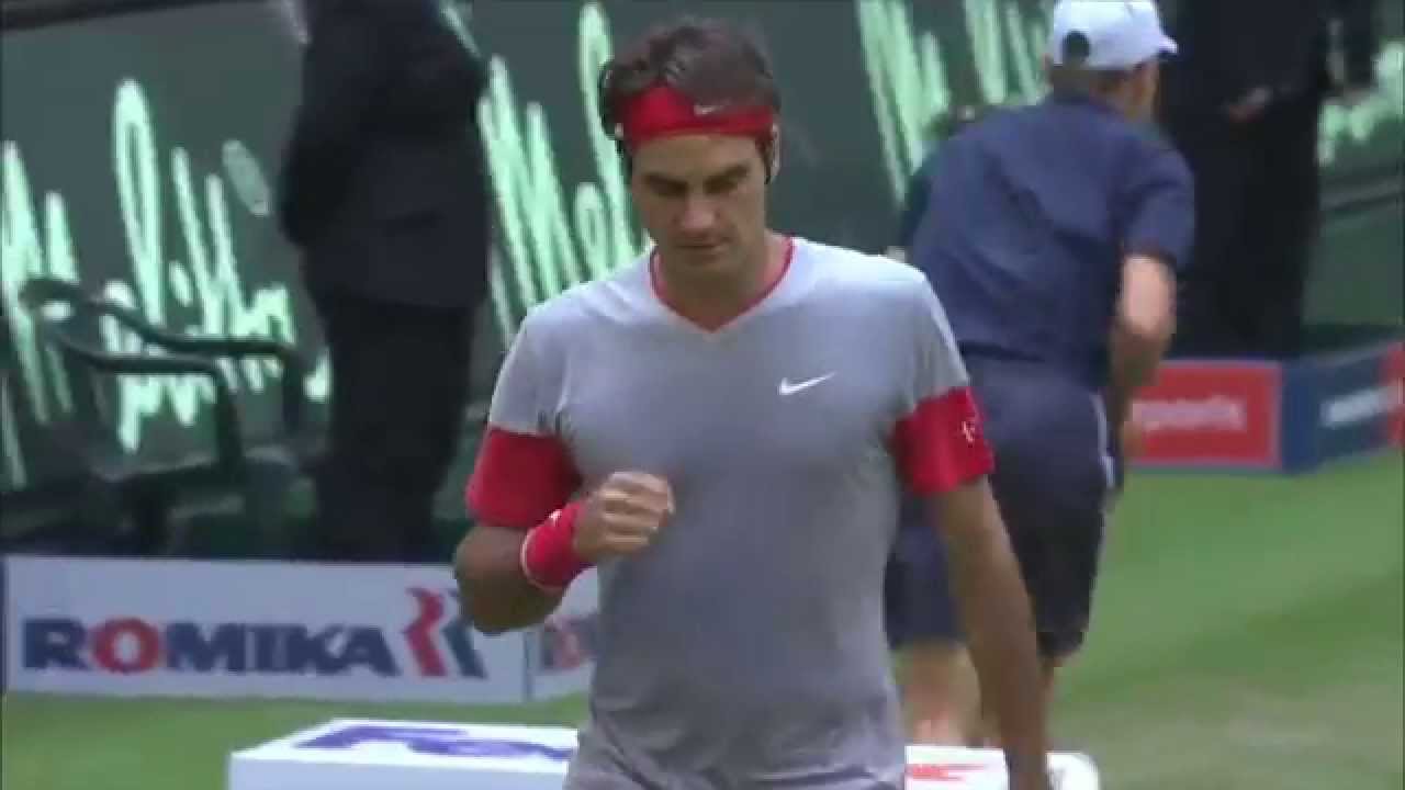Federer Loses Track Of Match Point In Halle Semi-final