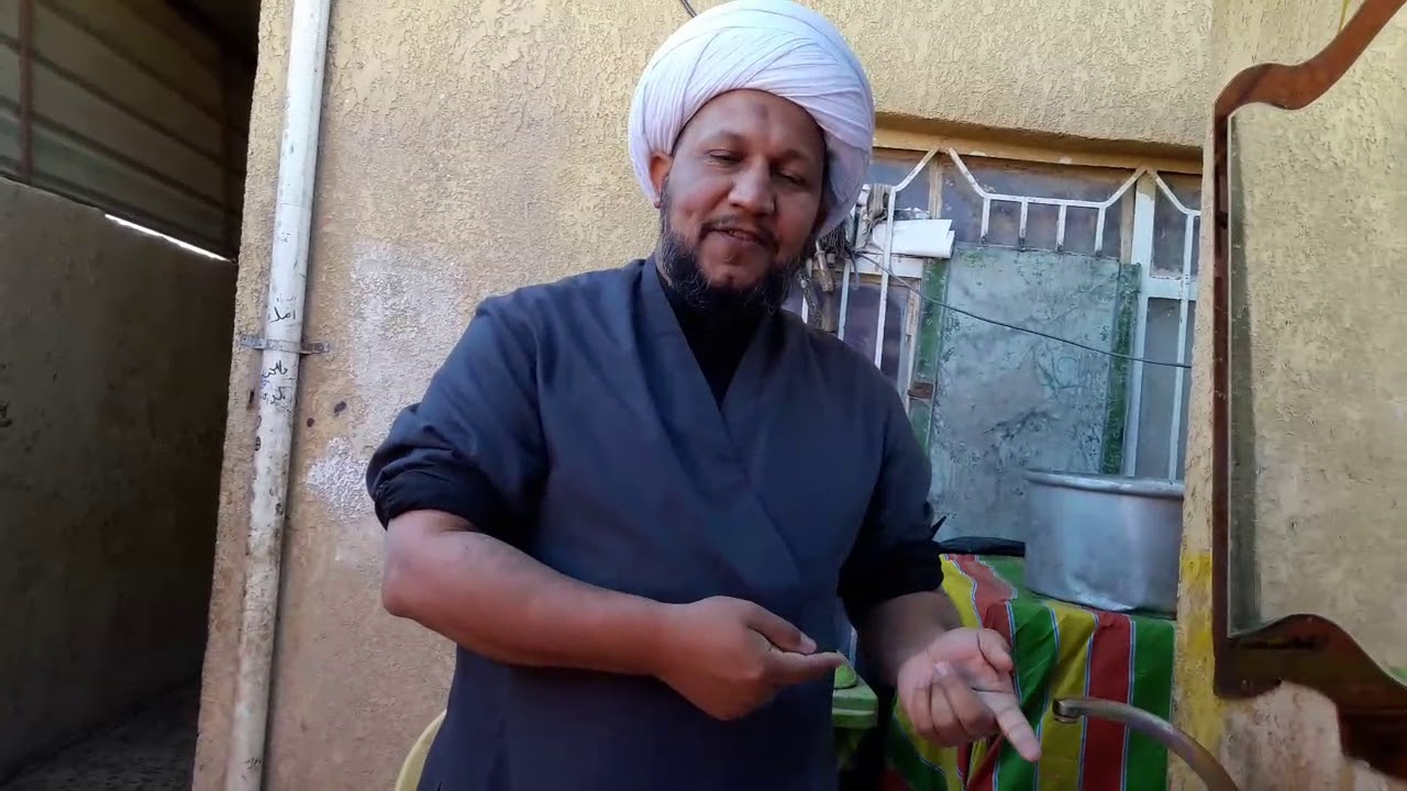 اثناء الوضوء  .. كيف نخلع الجواريب ونغلق ماء الحنفية ونمسح القدمين اذا كان عليهما ماء قليل او كثير