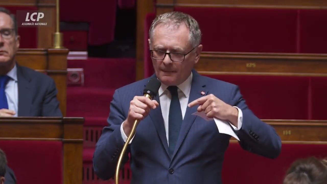 Le refus de se faire vacciner n'est pas sérieux pour un soignant au contact des malades