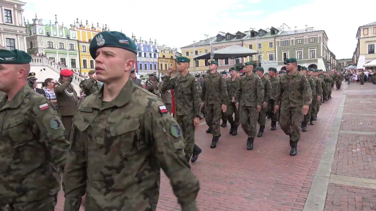 Święto Wojska Polskiego w Zamościu - defilada