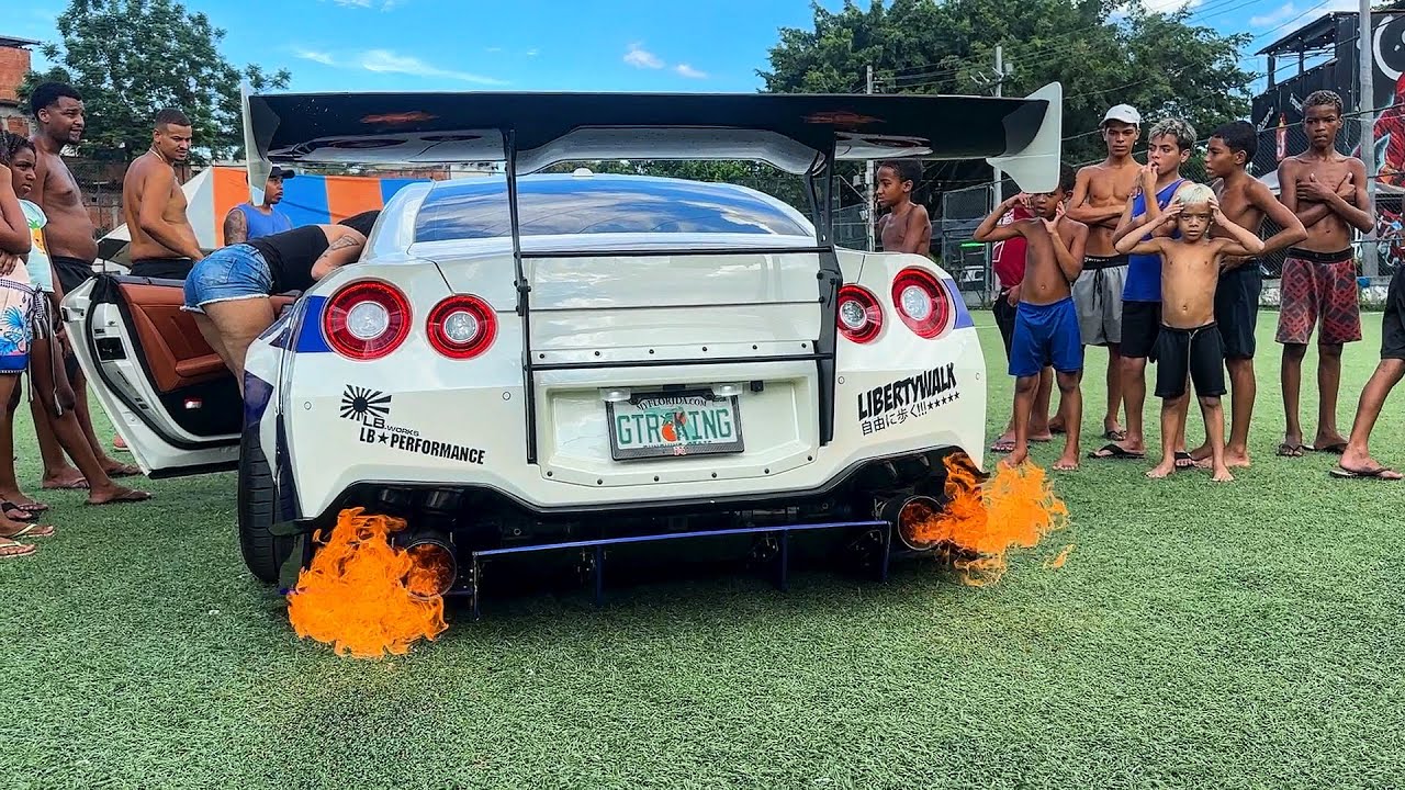 SUBI A FAVELA COM MEU GTR LIBERTY WALK!
