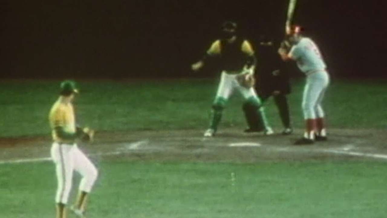 1972 WS Gm3: Fingers fakes free pass, fans Bench