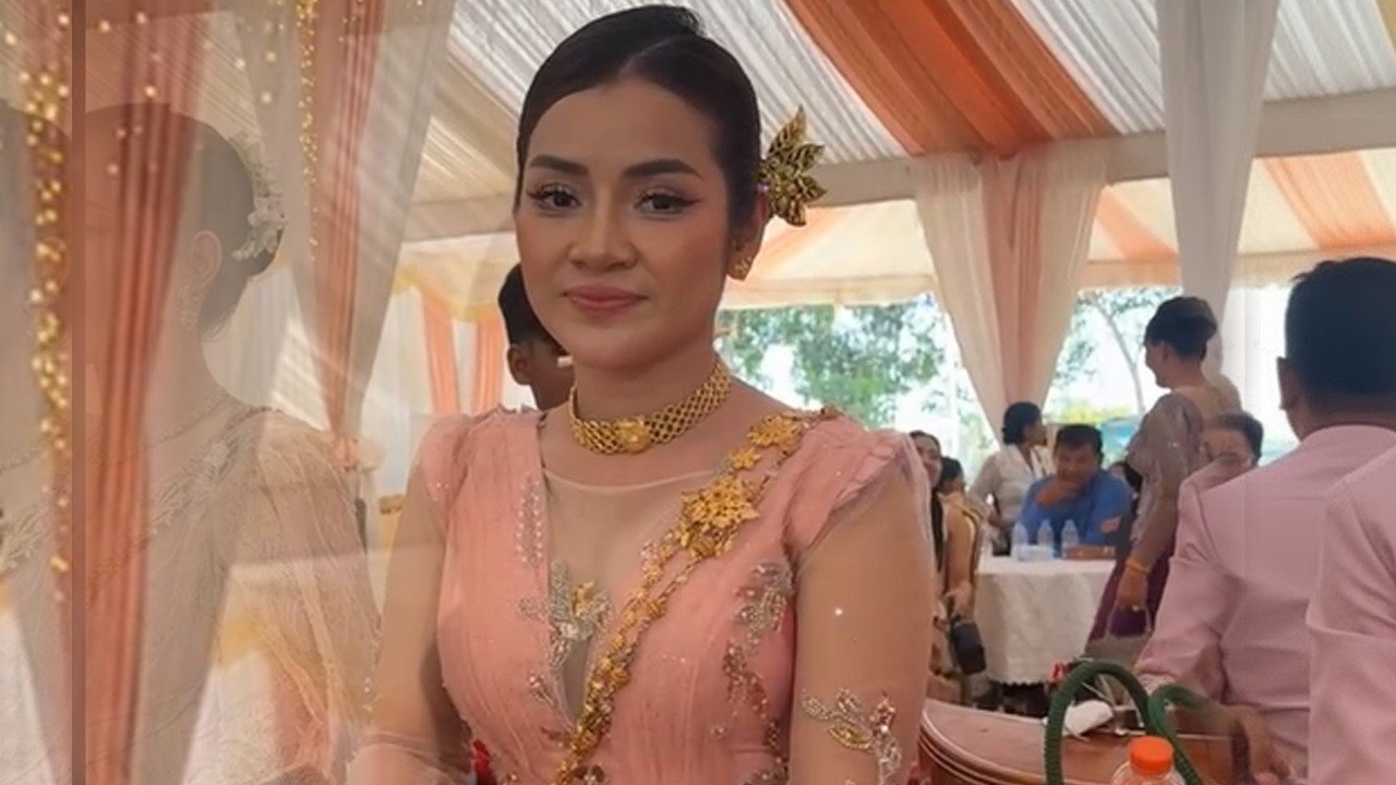 ពីរោះណាស់ ស្រសស្អាតទៀត | Khmer Traditional Music
