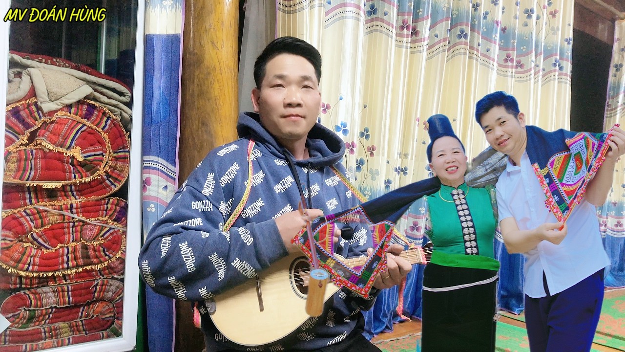 LÒ HIẾN PO TRAI CHĂN TÓI TÍNH SÌ LO QUÁ MUÔN DỰ DỰ