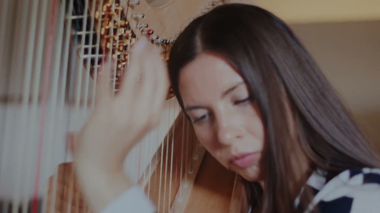 ||basis||  // Lara Somogyi [Official Video|
