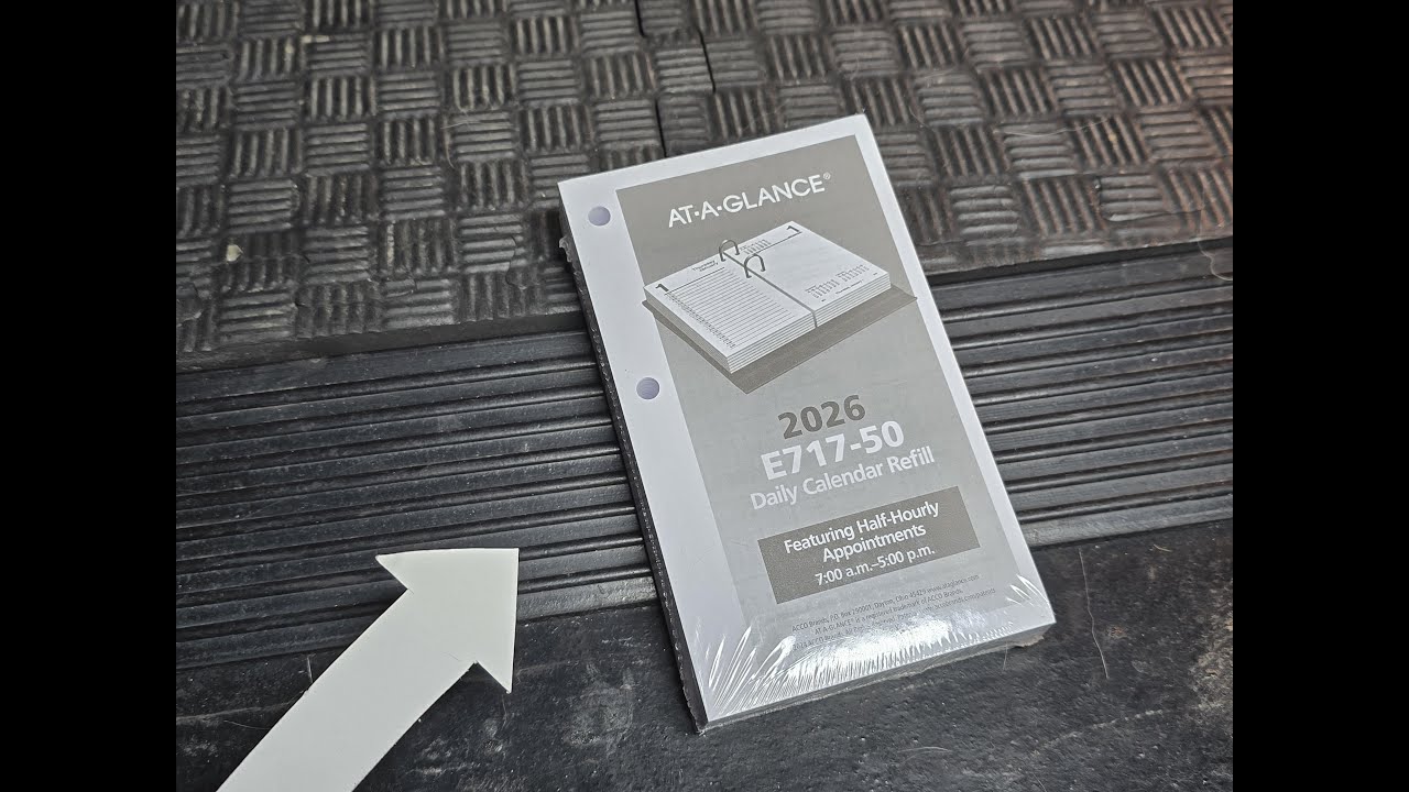 3 Reasons Why I Still Use The At a Glance Desk Calendar for Scheduling