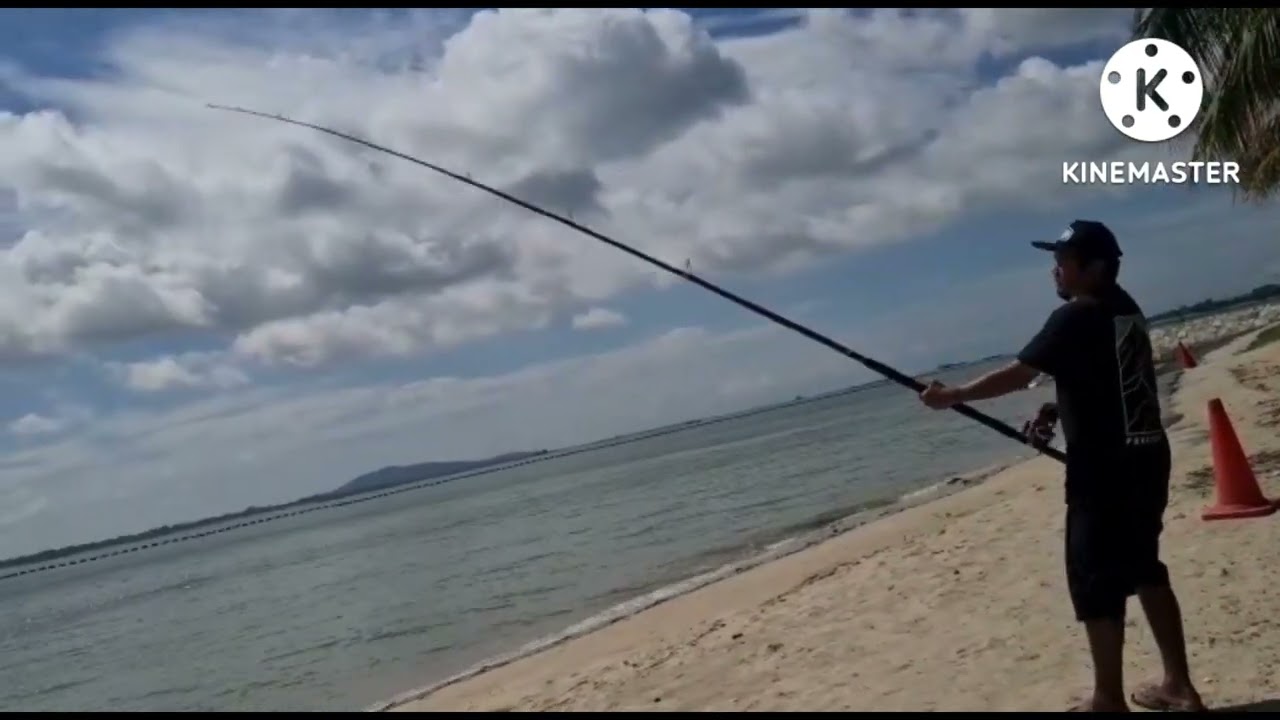 Surf fishing at Changi CP 6