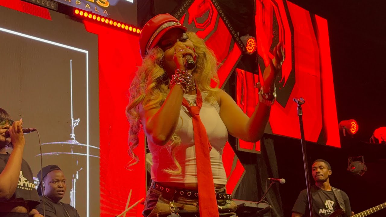 Spice Diana denies dating Fik Fameica & Mc Kacheche, gives an electrifying live performance at Villa