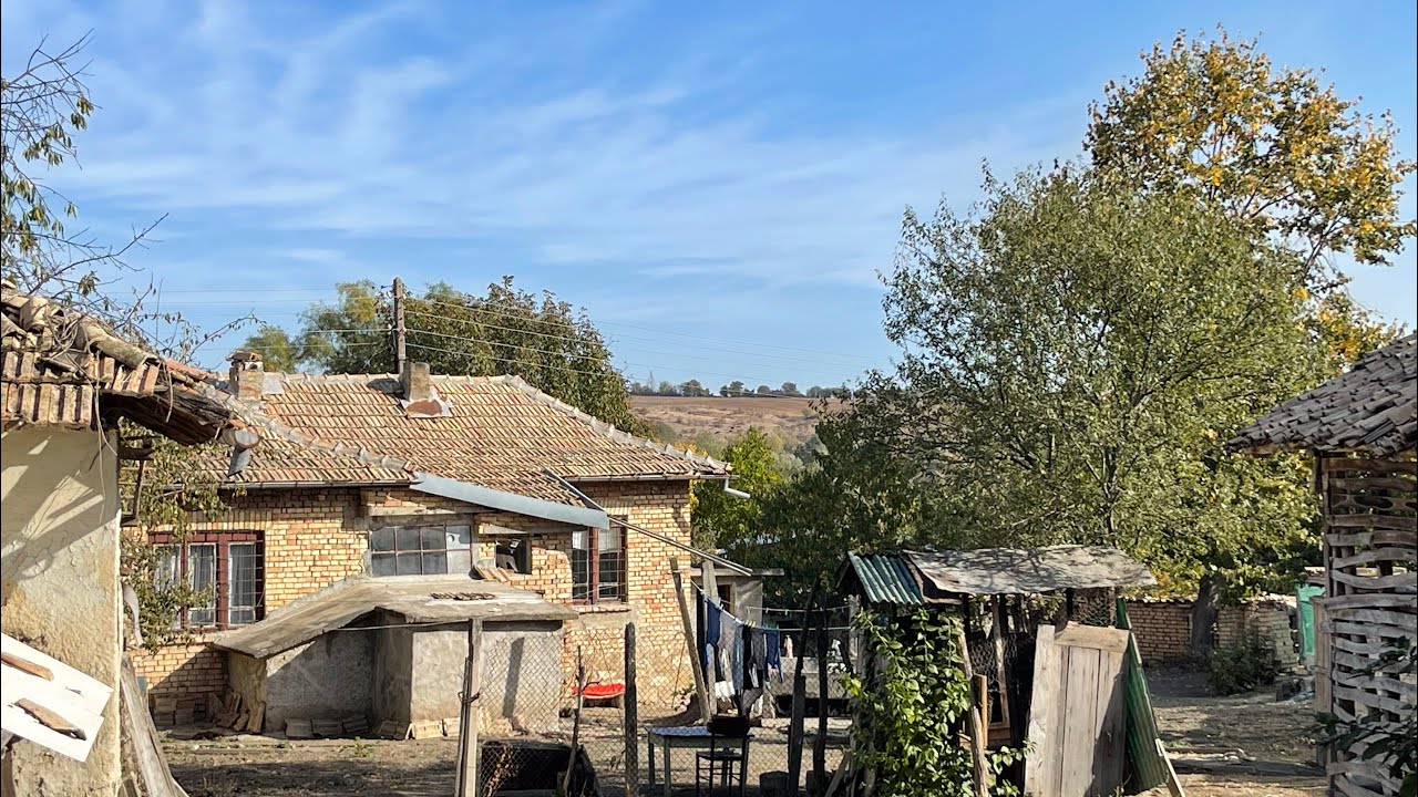 Selski House - Kovatchovets 30,000лв / £13,400 / €15,400