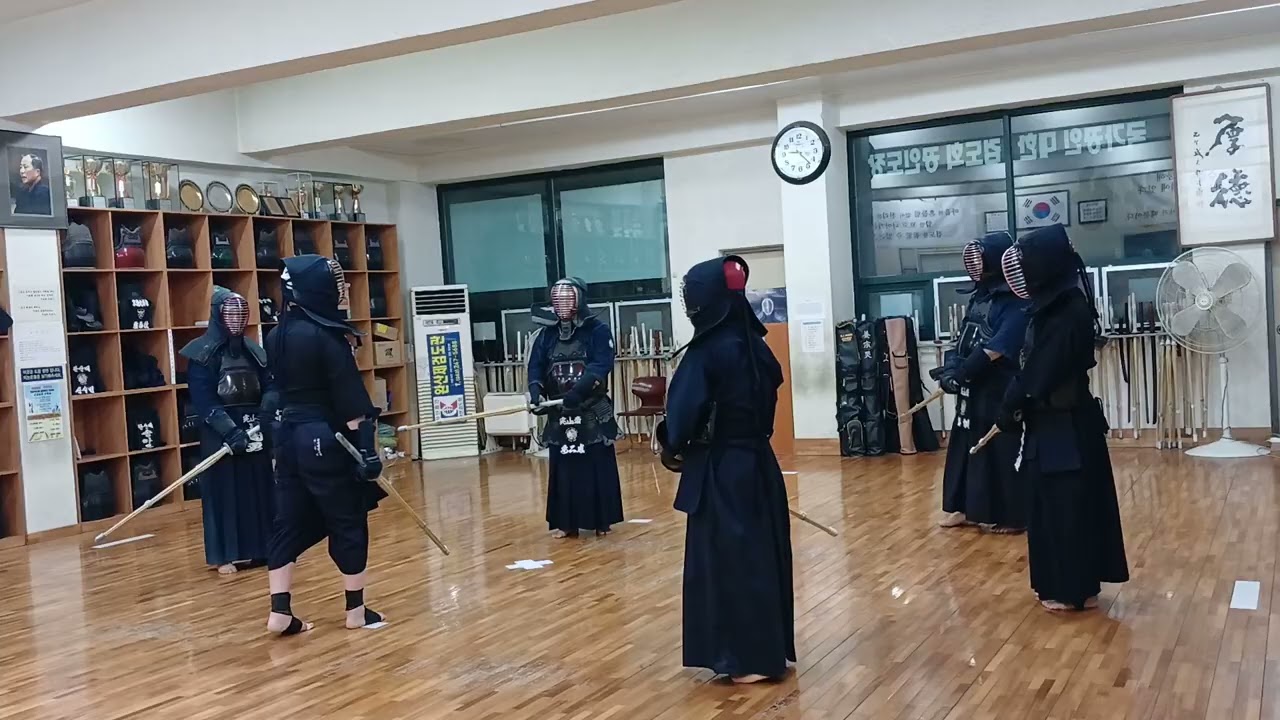 기리가이시(연격). 숨은그림찾기-이명진검우