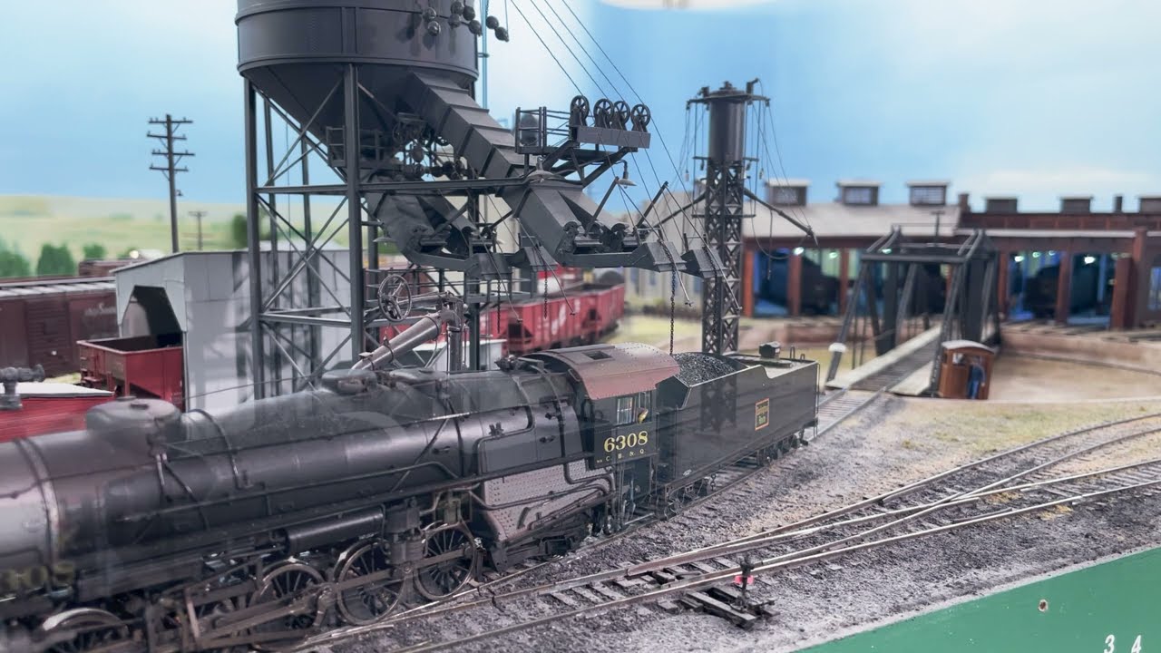 Turning a Steam Locomotive on the HO scale Colorado & Southern Ry - Ep 2