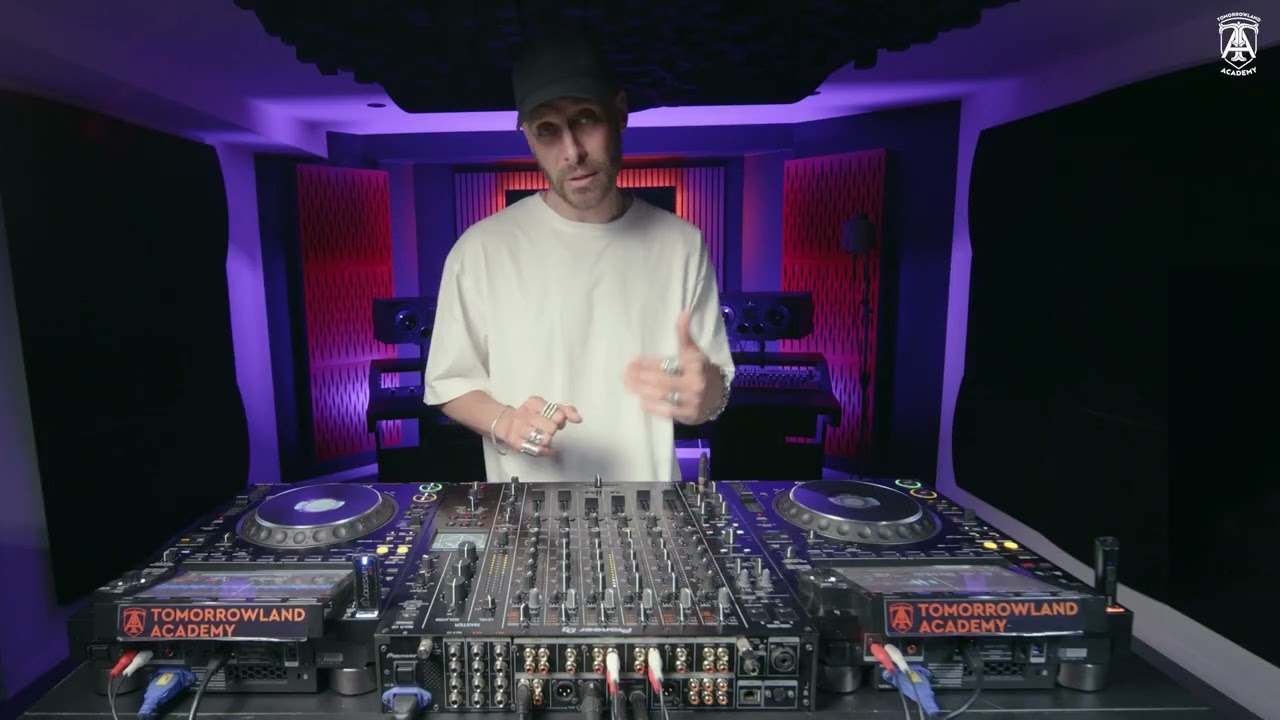 Mixing an acapella with Maxim Lany
