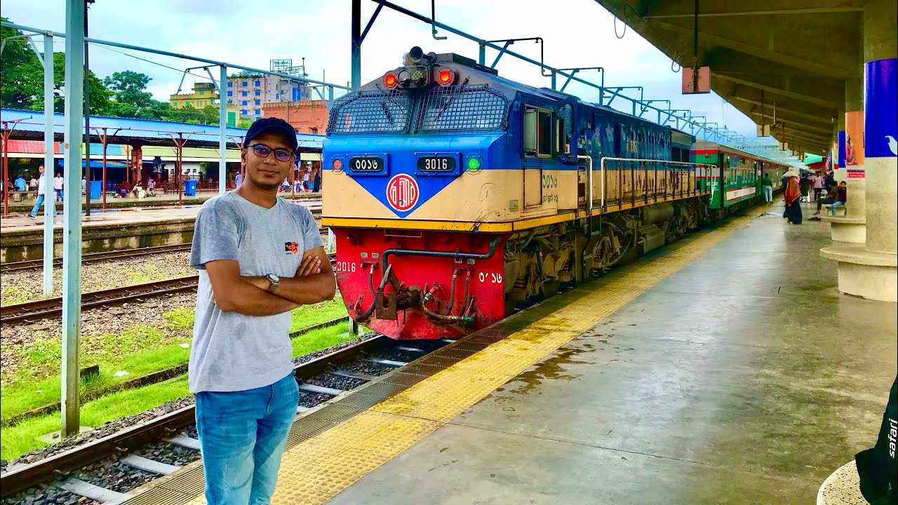 উল্কার পথে যাত্রা । সোনার বাংলা । Sonar Bangla Express Train, Batali Hill, Chittagong Mezban