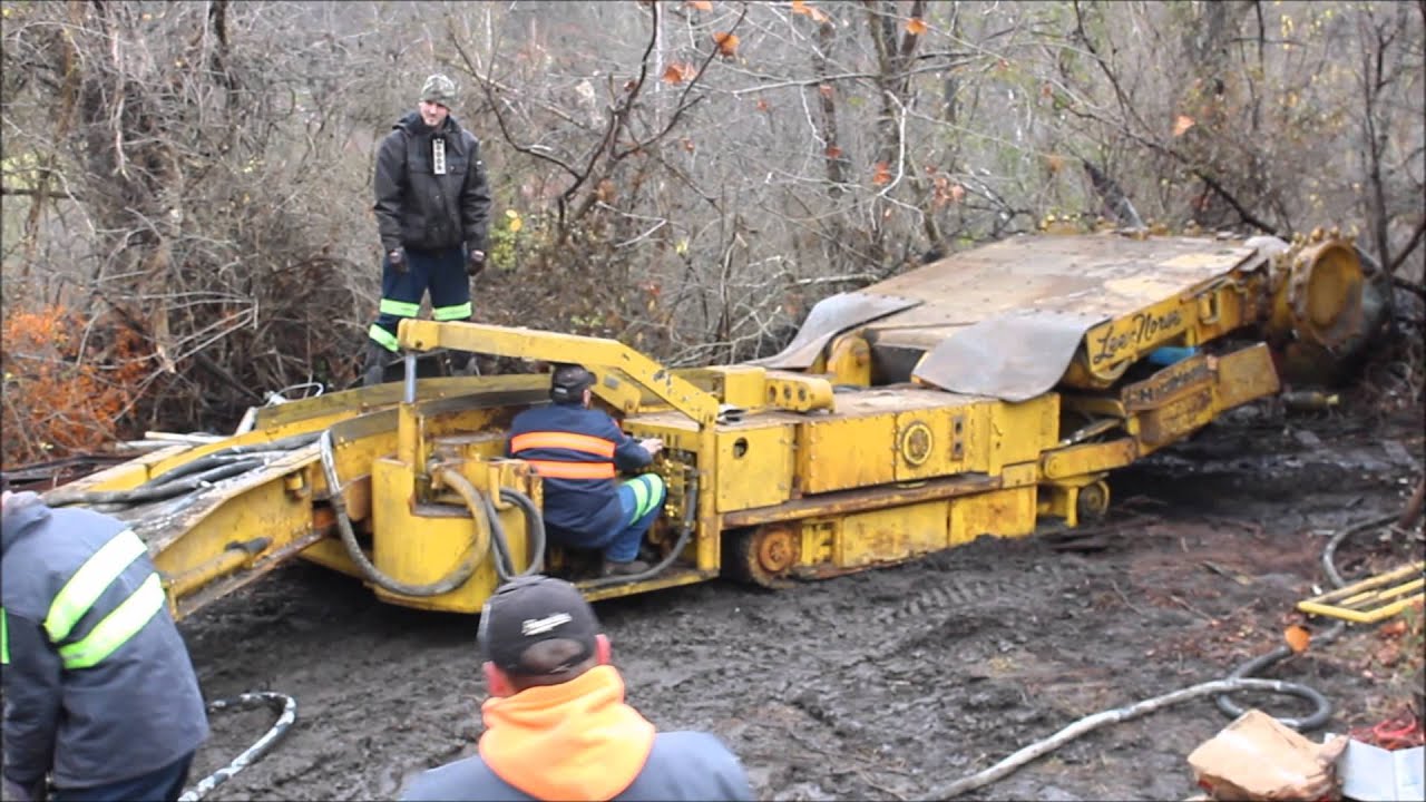 Moving a Continuous Miner at the Vesta No. 4 Mine