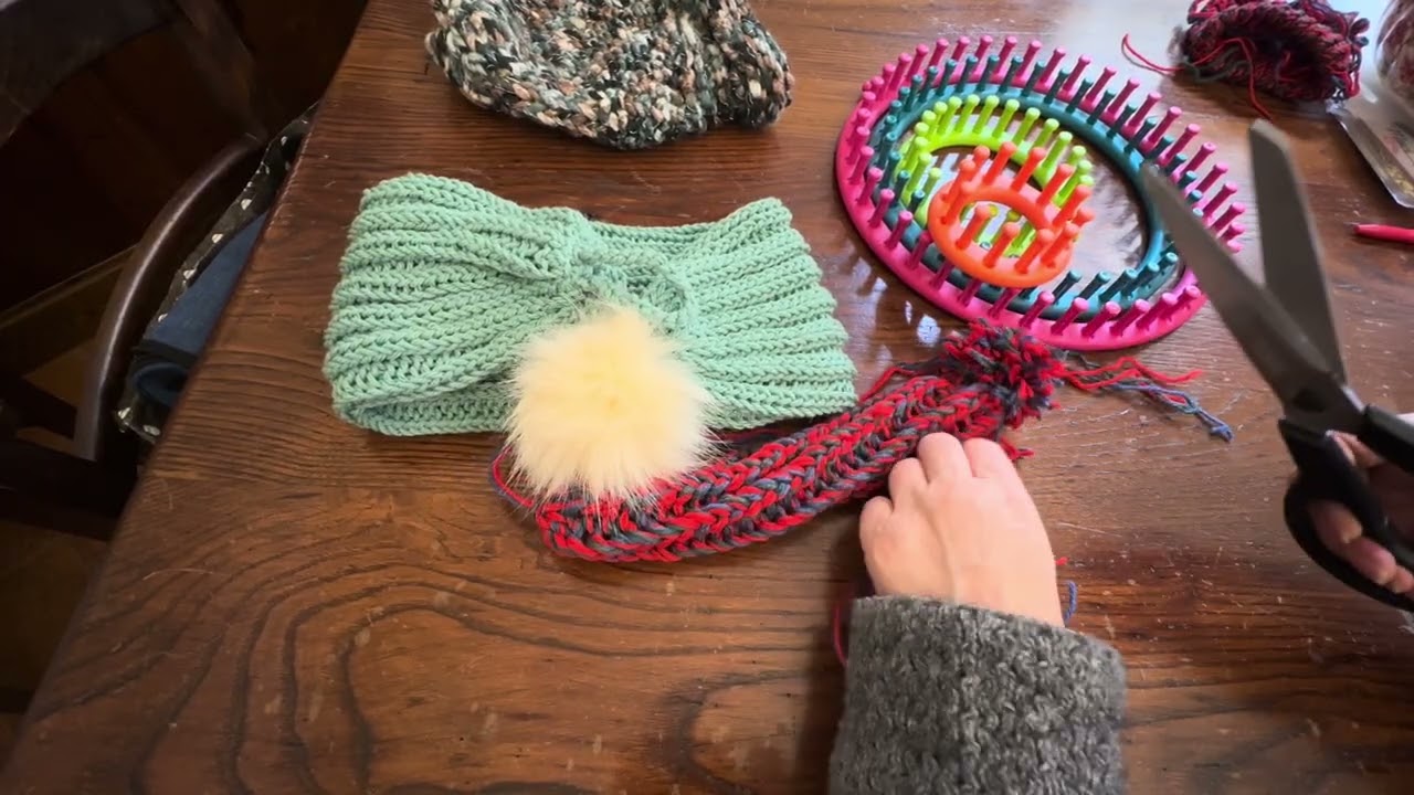 Due progetti in uno cappello /scalda collo con telaio tondo da maglieria o knitting loom 