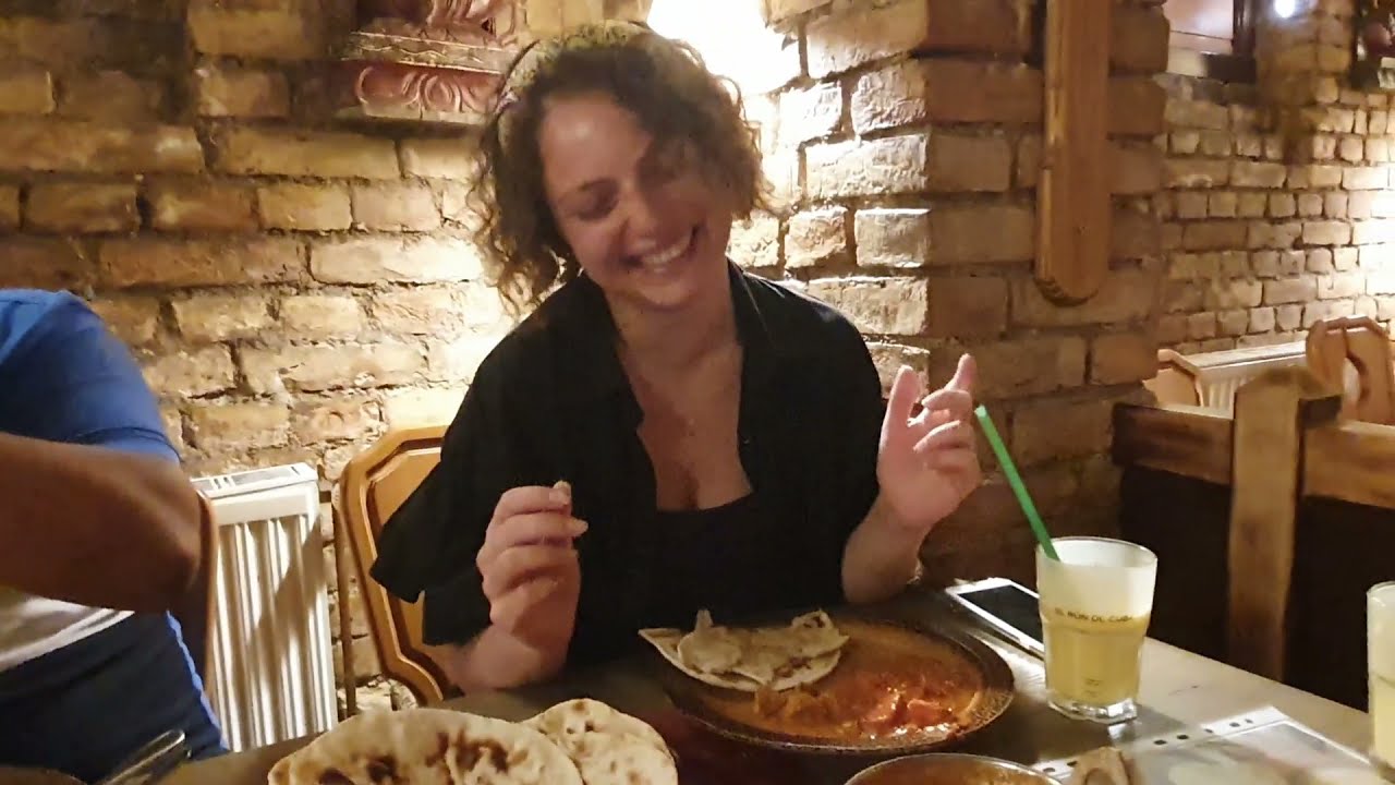 How Foreigner react to Indian food/ Anno loves butter chicken /indian restaurant in germany