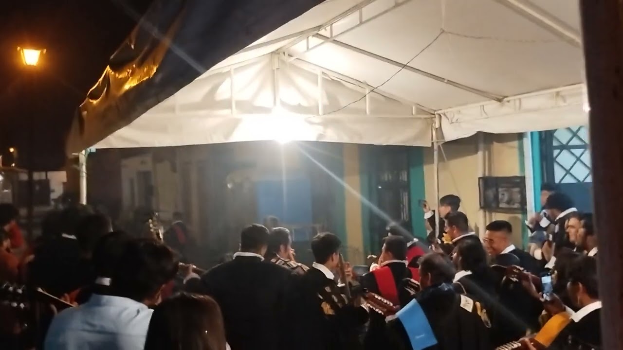 Quema del torito en la becación de la tuna de la BUO