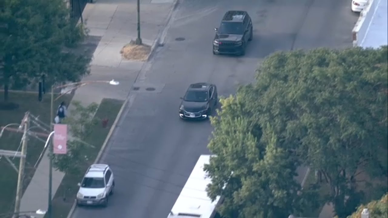 LIVE: Chicago police chase