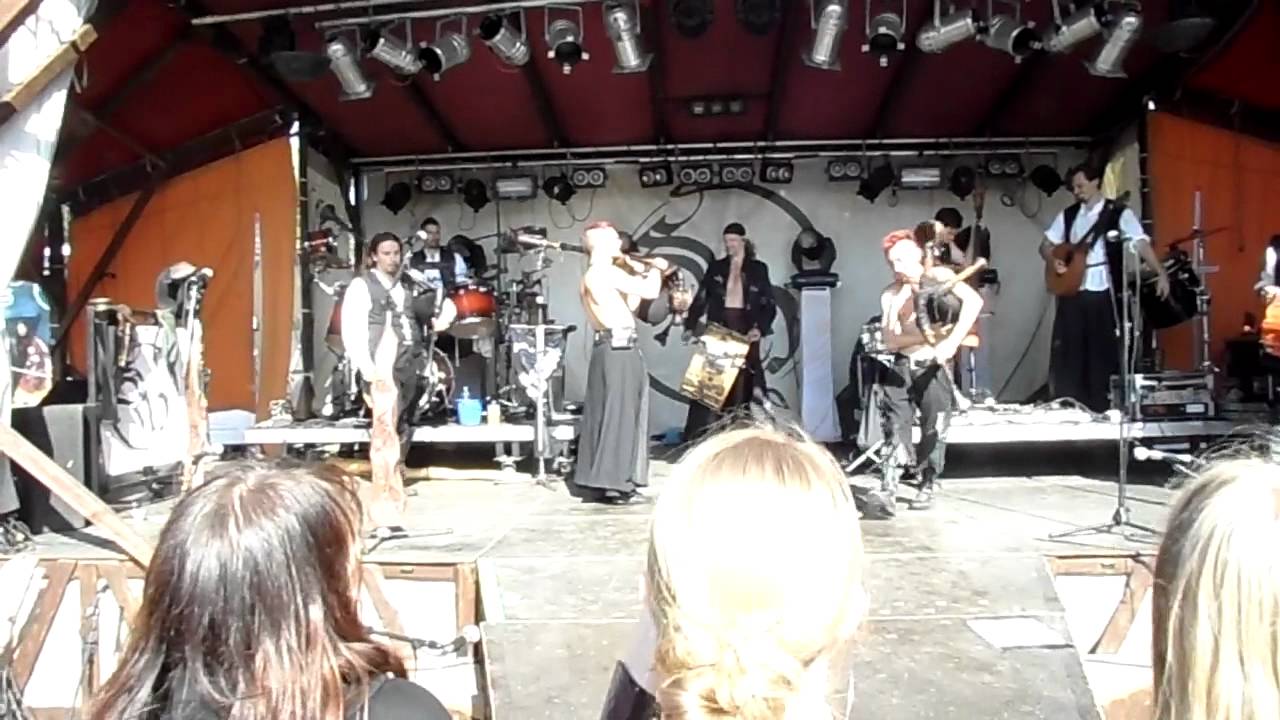 Saltatio Mortis - Skylla, MPS Borken 2012,  inklusive anschnauzen durch den Sänger...