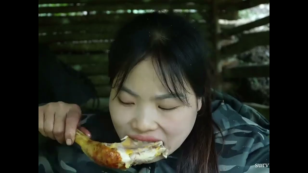 Build in the forest | Wild shelter alone girl | I want to live alone in a wilderness shelter