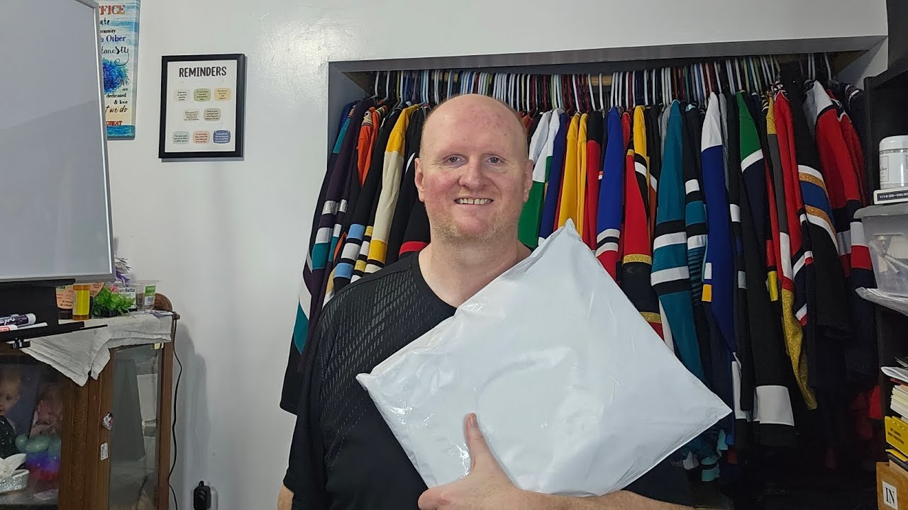 Unbagging new fanatics premium jersey from benhsports.