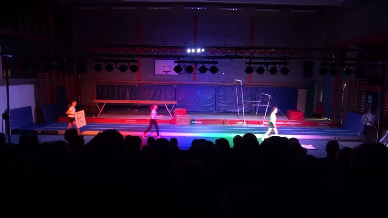 Turnshow 2025 - Een duik in de speelgoedkoffer - vrijdag 20u