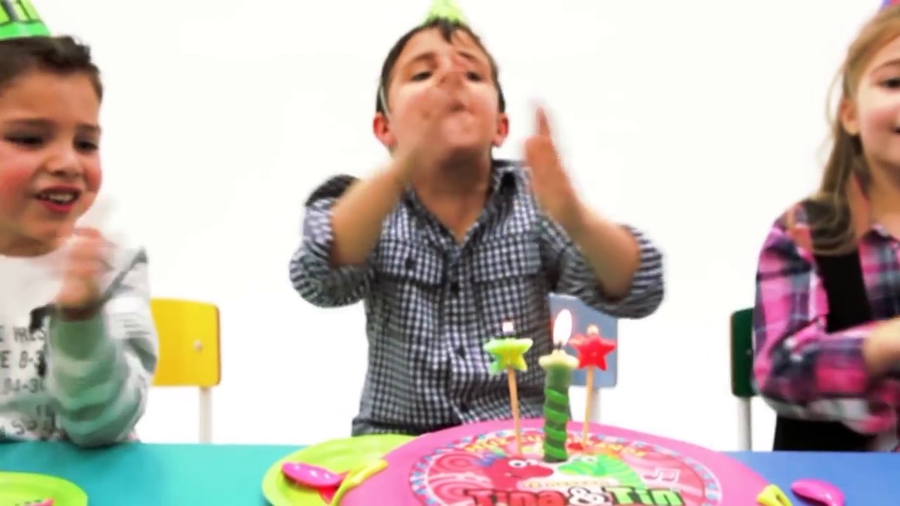 Tina y Tin cumple Amanda (Canciones Infantiles Personalizadas) #CancionesParaNiños