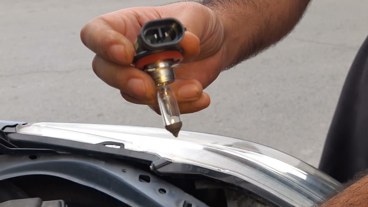 Cambio de foco delantero (Faro de luz Corta) Toyota Yaris 2019 -Tutorial-