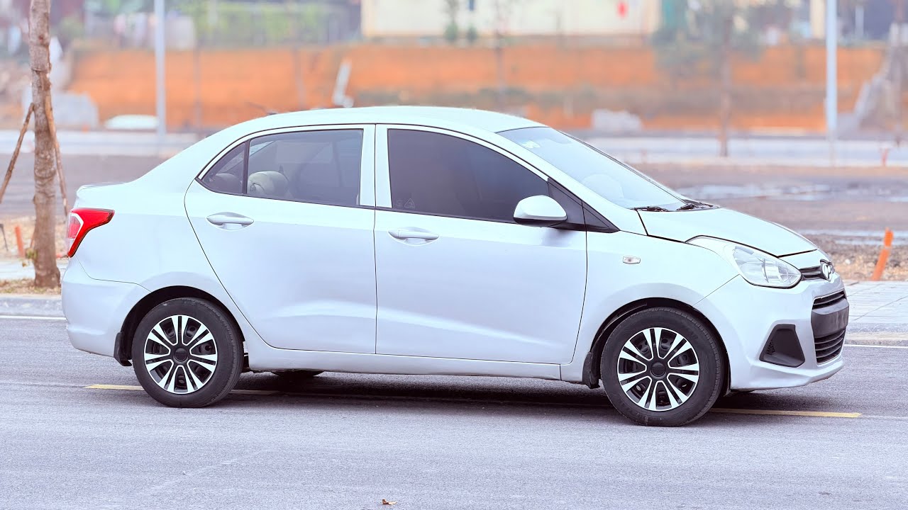 139tr có ngay i10 sedan 2015 ngon bổ rẻ có thật luôn các bác ạ chạy quá yên tâm máy zin 0588 56 3333