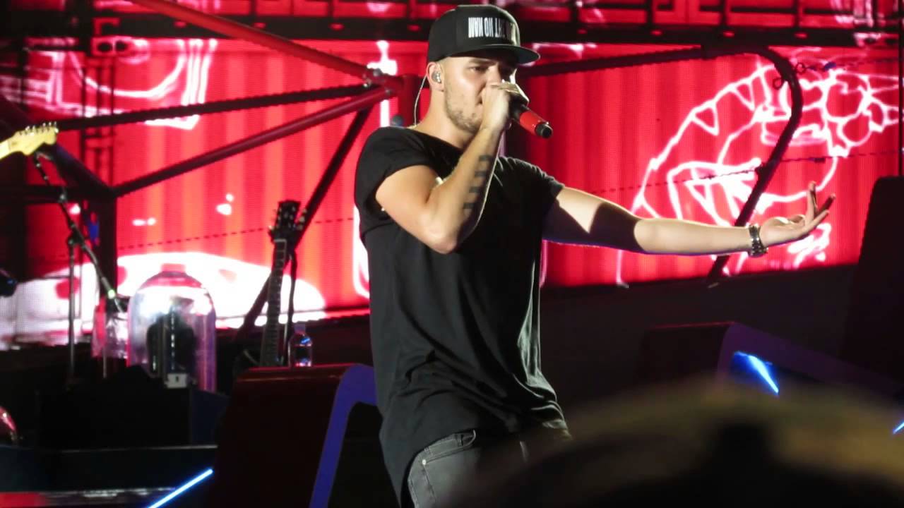 The Way You Make Me Feel - One Direction - Chicago - 8/29/14