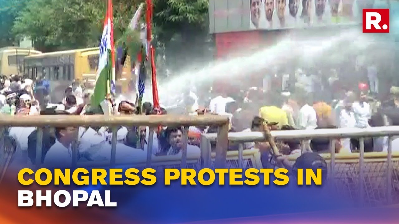 MP News: Cong Workers Protest In Bhopal Over Inflation; Breach Barricades, Police Fire Water Cannons