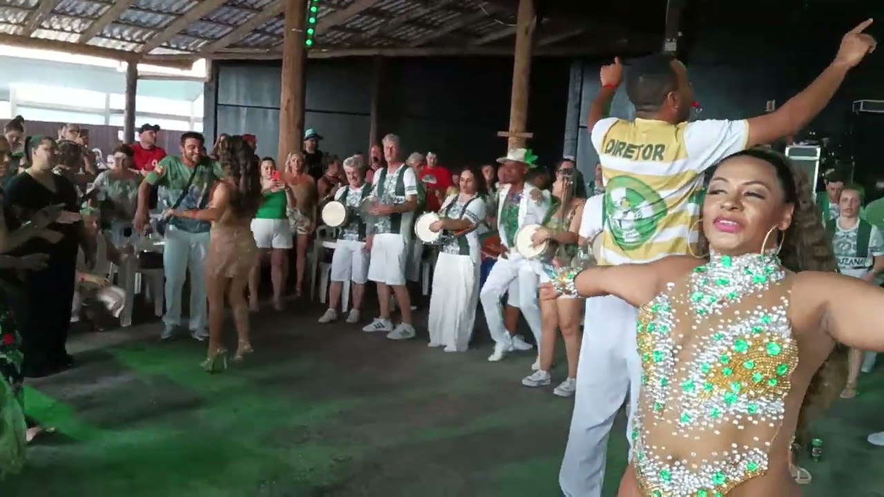 MUSAS DA UNIÃO DA ILHA DA MAGIA - Kerlly e Marcela - Samba Jurerê
