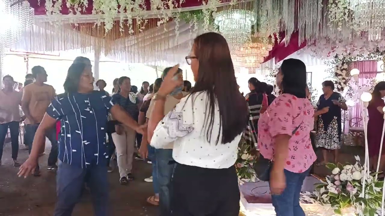 Half banana/half Hot legs wedding gig at benito soliven #09050848689