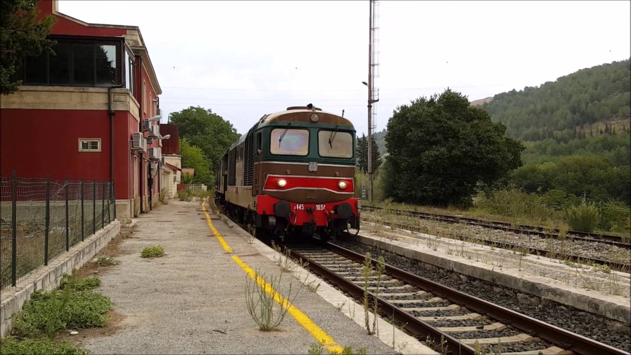 Treno del Barocco - transito alla stazione di Ragusa Ibla