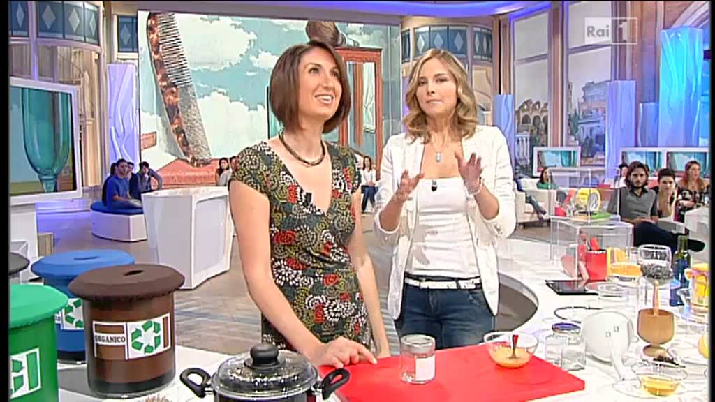 Cosmesi naturale - pelle luminosa - autoproduzione e decrescita - Lucia Cuffaro Rai 1