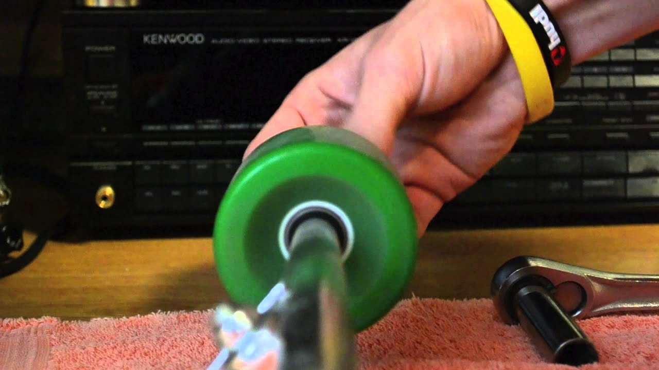 How to: Remove Longboard Bearings