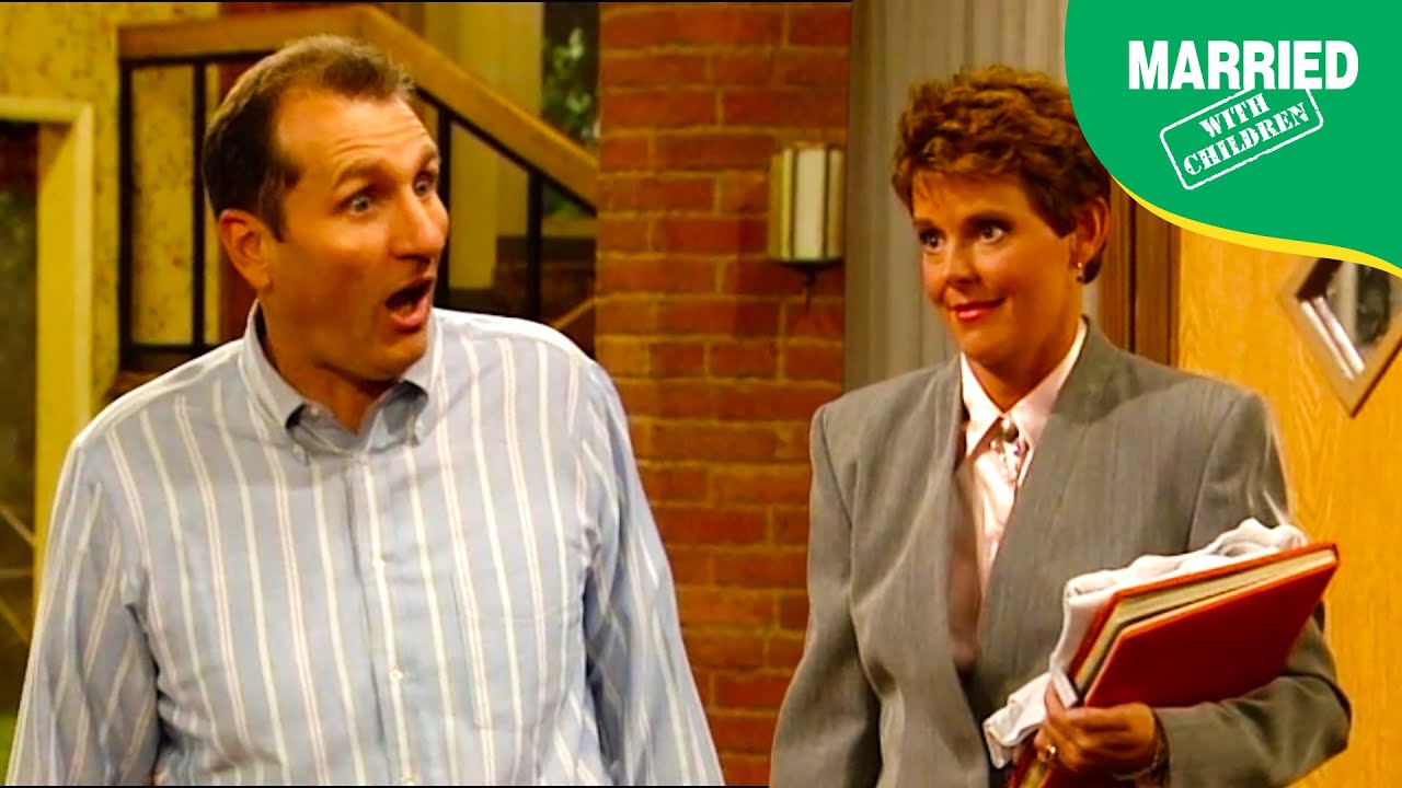 Marcy Discovers A Better Polk High Footballer Than Al | Married With Children