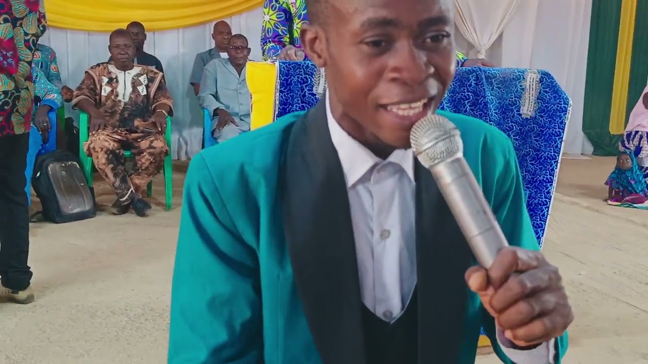 Chantre ouema 'au mariage de son petit frere